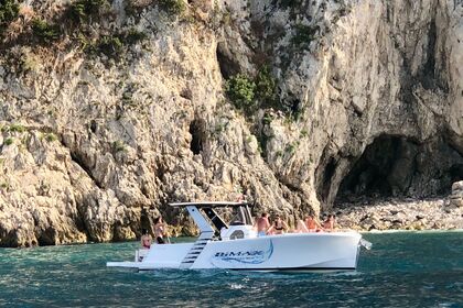 Noleggio Barca a motore BIMAX BOMBASTICA 28 Napoli