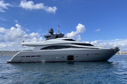 Location Yacht Ferreti 881 Cannes