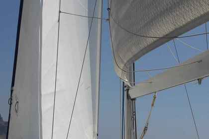 Rental Sailboat BENETEAU FIRST 35S5 Le Grau-du-Roi