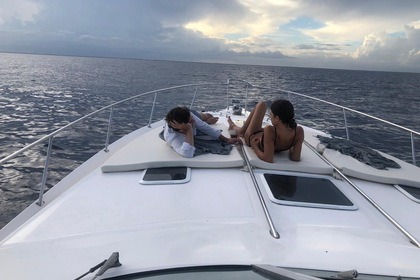 Noleggio Barca a motore Sea Ray SUNDANCER 45' Playa del Carmen