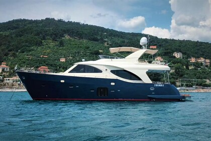 Rental Motor yacht Gianetti Navetta 19 La Spezia