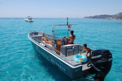 Noleggio Barca a motore CONERO BREEZE 8.20 Cagliari