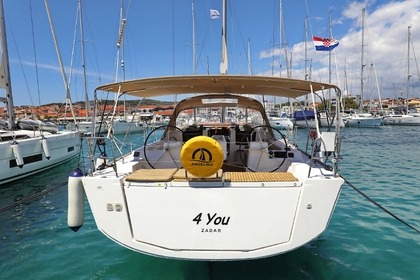 Rental Sailboat DUFOUR 460 Grand Large Vrulje