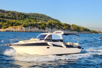 Miete Motorboot Instar Reful Elegance 30 Split