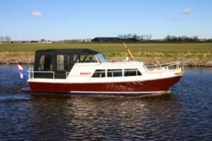 Charter Houseboat Doerak 850 Terherne