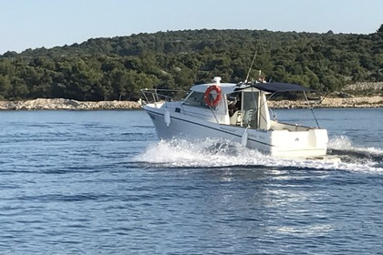 Hire Motorboat BENETEAU ANTARES 710 Jezera