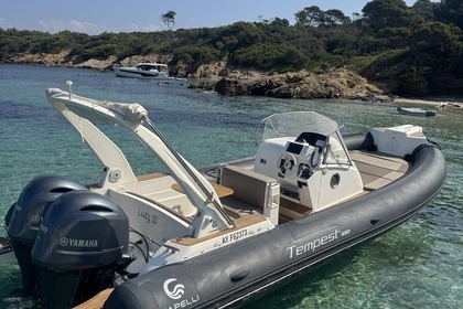 Miete RIB Capelli Tempest 850 Hyères