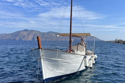 Hyra båt Motorbåt continua Gozzo Genovese Lipari
