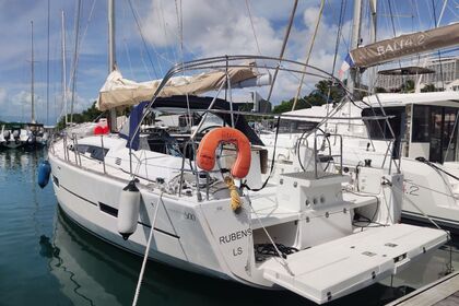 Charter Sailboat Dufour Yachts Dufour 500 GL - 5 cab. Saint Martin