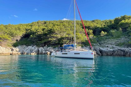 Rental Sailboat  Sunsail 44 SO Marigot