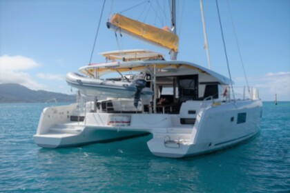 Rental Catamaran LAGOON 42 Leeward Islands