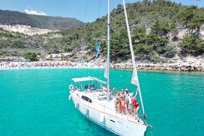 Charter Sailboat Beneteau Oceanis 430 Thasos