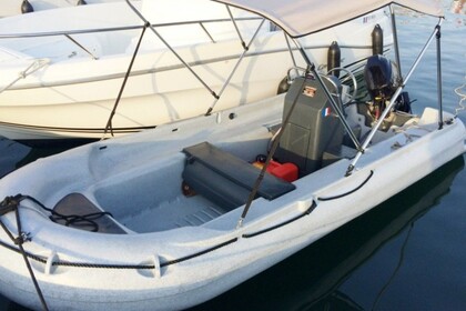 Rental Boat without license  Funyak funyak 6cv avec volant Belvédère-Campomoro
