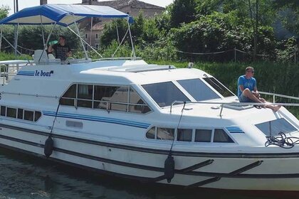 Rental Houseboats Standard Crusader Hesse