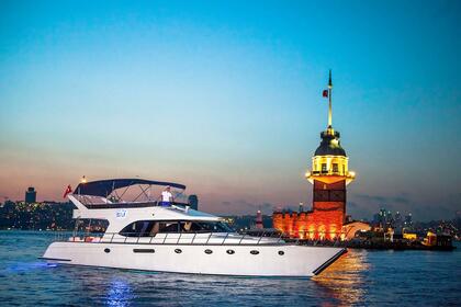 Alquiler Yate a motor Su Yacht Custom Built Provincia de Estambul