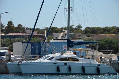 Rental Catamaran Prout Marine Prout 38 Martigues