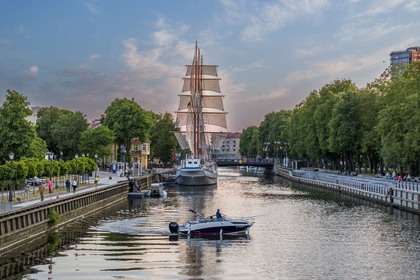 Чартер Моторная яхта Bayliner VR5 Cuddy Клайпеда