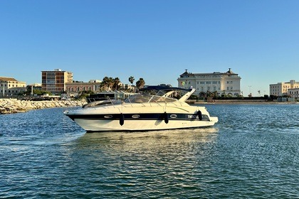Rental Motorboat Innovazioni & Progetti Mira 34 Syracuse