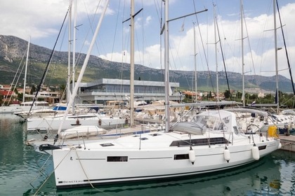 Czarter Jacht żaglowy Bénéteau Oceanis 41.1 Marina Frapa