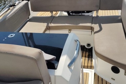 Miete RIB Ouest composite Hellios 25 Saint-Florent