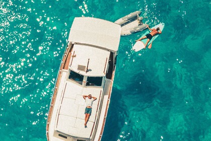 Charter Motorboat Menorquin 55 Cala Galdana