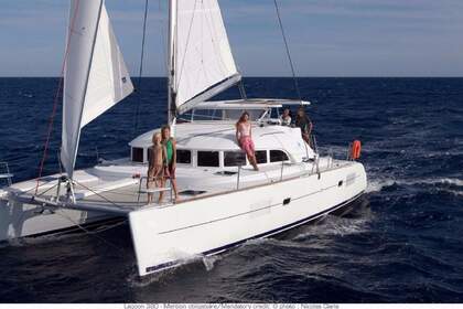 Charter Catamaran LAGOON 380 Ibiza