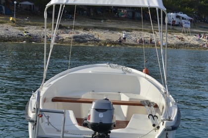 Hire Motorboat Adria Adria 500 Premantura