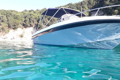 Location Bateau à moteur JEANNEAU 635 cap camarat Sývota