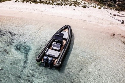 Hire RIB SEA WATER PHANTOM 300 Saint-Tropez