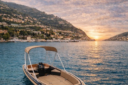 Charter Boat without licence  Silver yacht 525 Beaulieu-sur-Mer