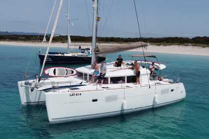 Charter Catamaran Lagoon Lagoon 400 Ibiza