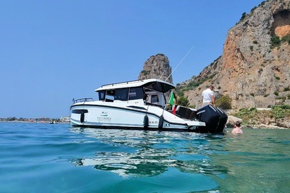 Charter Motorboat Navan C 30 Terracina